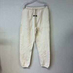 Fear of God Essentials Relaxed Sweatpants Off White Size Large